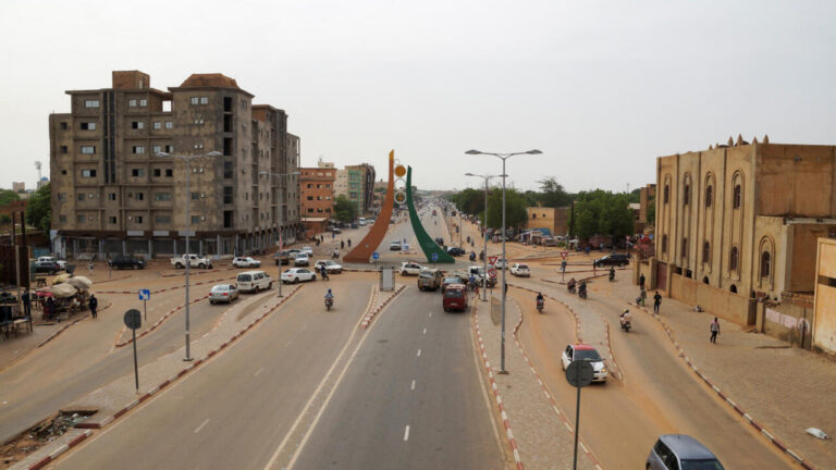 2023-08-02T210143Z_1712037937_RC2CF2AQUMB9_RTRMADP_3_NIGER-SECURITY-ECONOMY